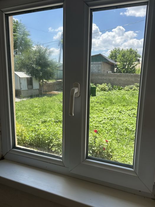 Окна ПВХ двухстворчатые б/у.
