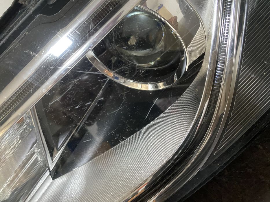 Far stanga bixenon si led Audi Q5 8R facelift