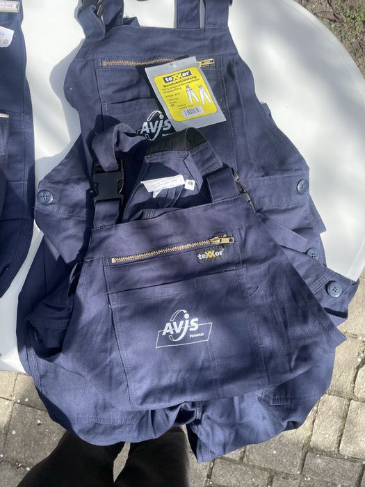 5 pantaloni salopetă 2 cu și 3 fără pieptar