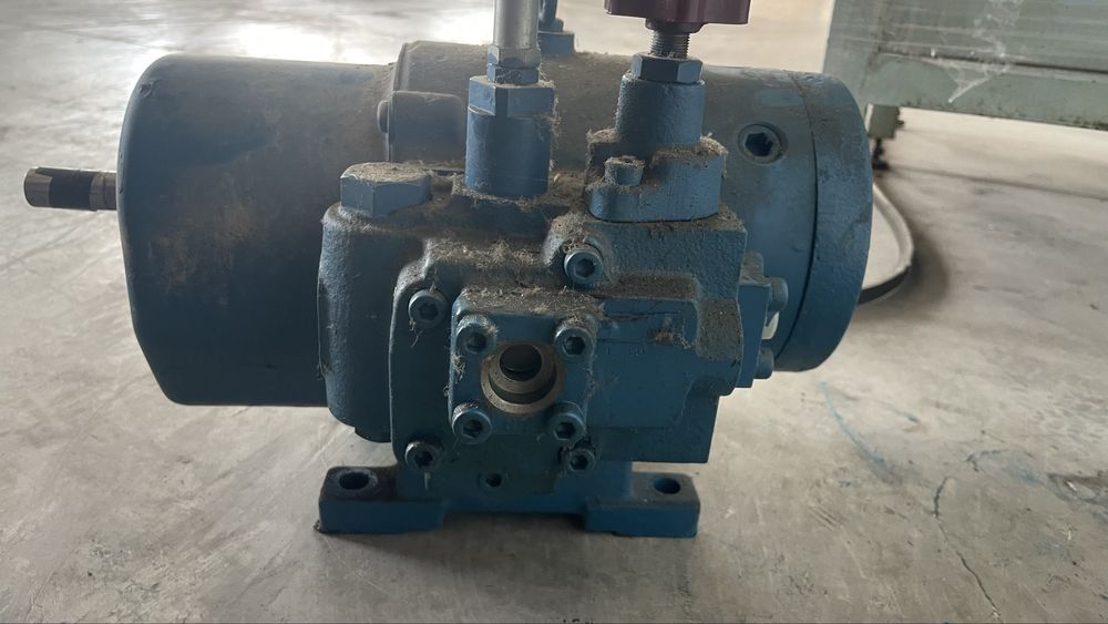 Uchida Hydraulics RPW4-3288-335