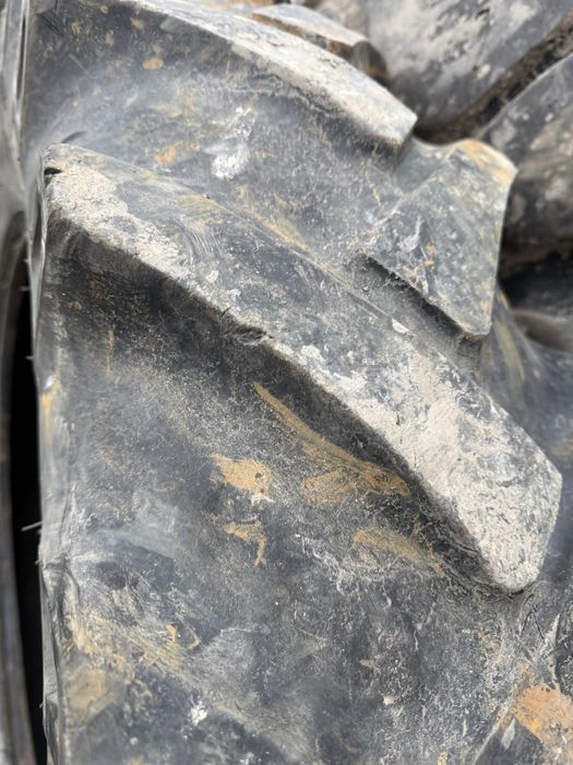 12,4-28 lassa tractor