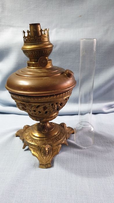 Австрийска газена лампа и  Газена лампа за полилей.