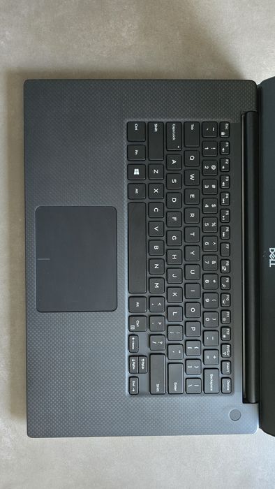 Dell XPS 15 9570