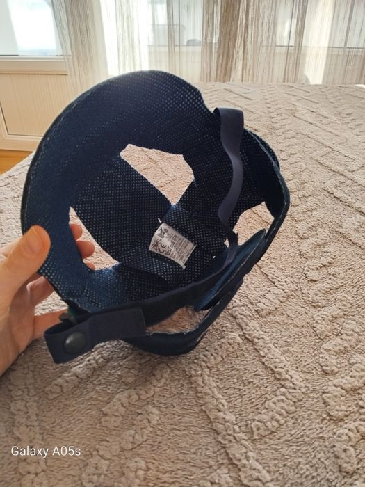 Бебешка каска за прохождане