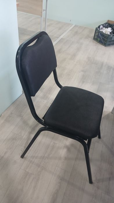 O'quv markazi Partalr sotiladi