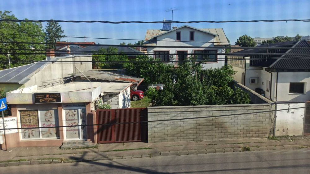 Casa de vanzare P+1 + Spatiu comercial sau schimb cu apartament in Ploiesti + dif
