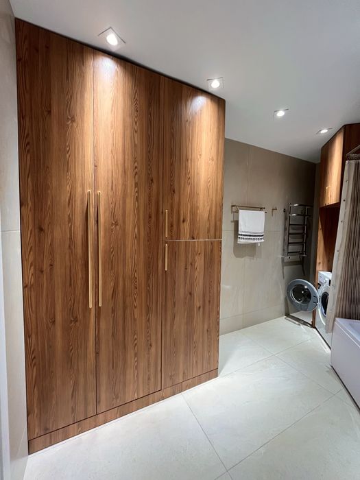 продаю свою 4-х комнатную квартиру