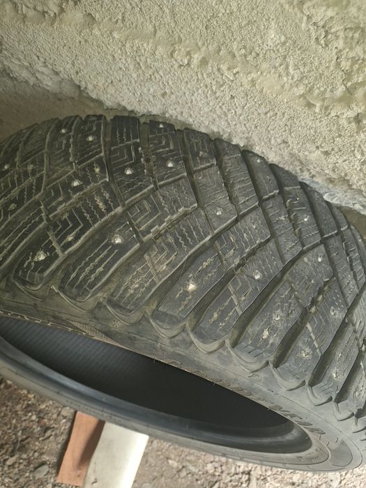 Шины зимние Goodyear