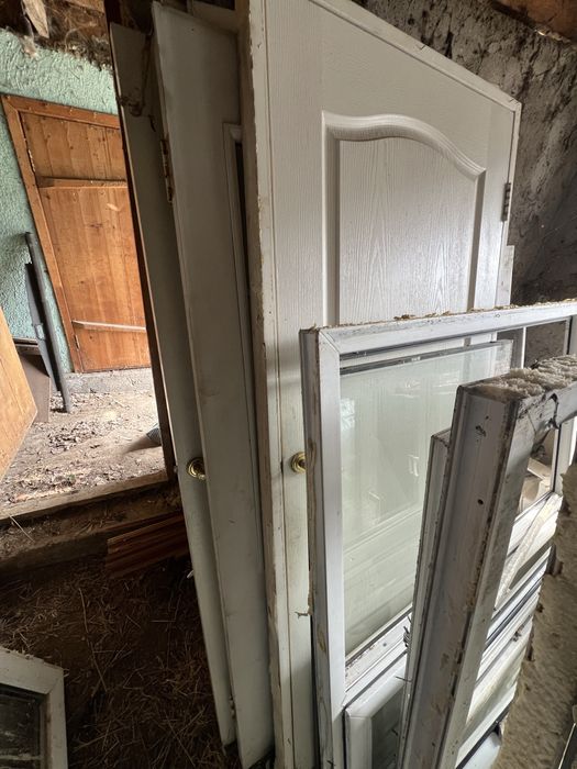 Продам деревянные двери