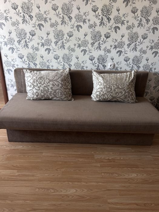 Продам тахту хорошего качества