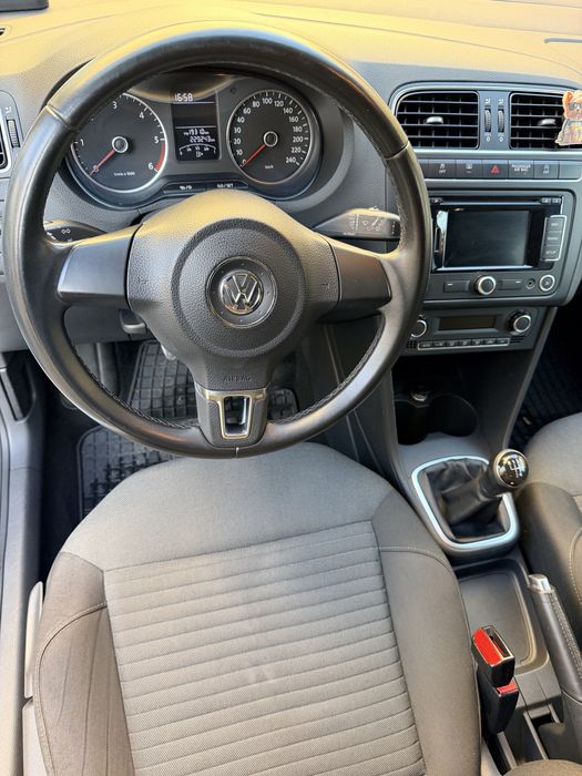 Volkswagen Polo 2013 diesel, 5.595 € — imagine 5