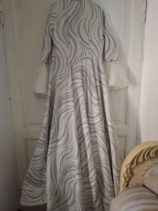 Maxsus tikilgan kelin koylak