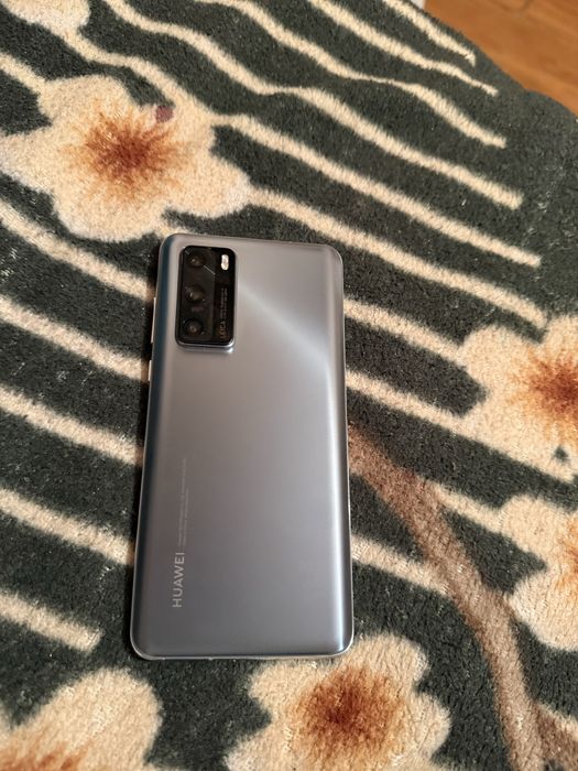 Vand huawei p40,stare foarte buna