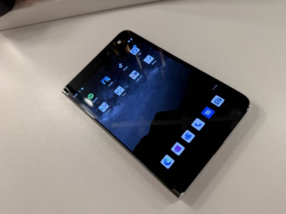 Telefon Microsoft Surface Duo 256GB