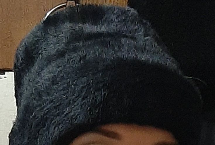 Продам женскую шапочку