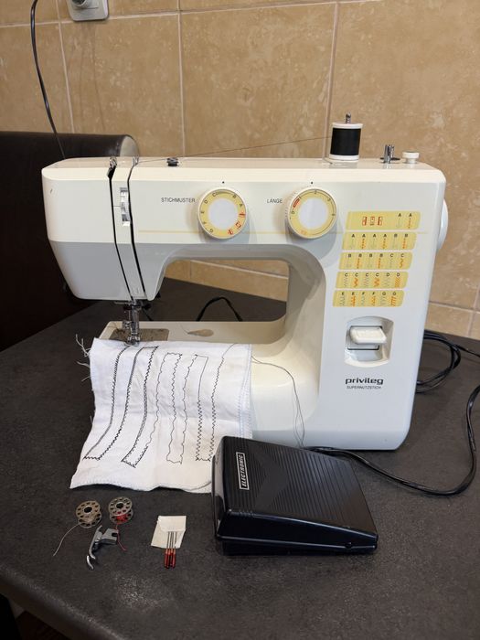 Masina de cusut Privileg coase materiale groase