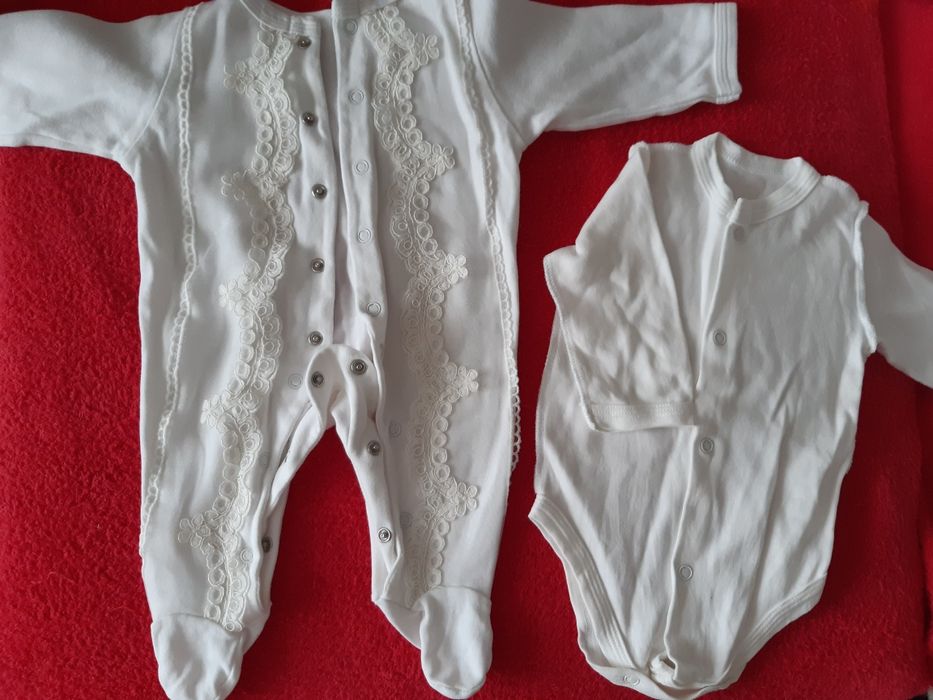 Продам комплект на выписку.