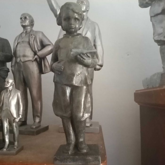 антиквариат статуэтки бюсты