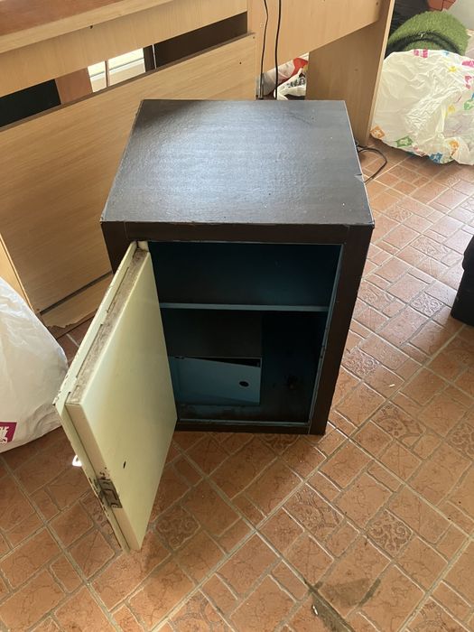 Метални каси Сейфове