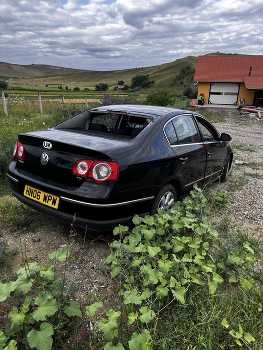 Vanzare piese/intreg passat B6