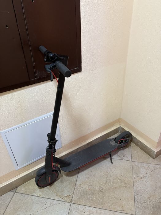 Продам электронный самокат
