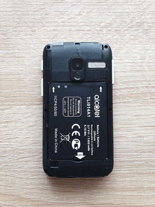 Telefon Alcatel 2008G pentru seniori batrani