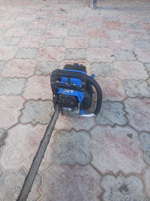 Бензопила хороший состояние