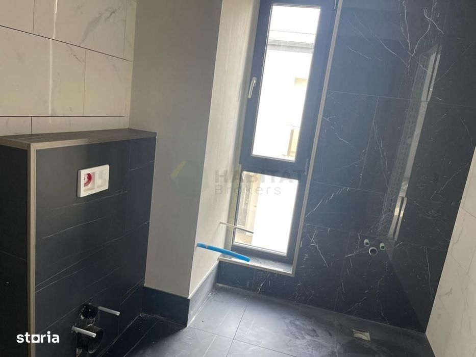Vilă spațioasă Tunari | Curte mare | Complex închis