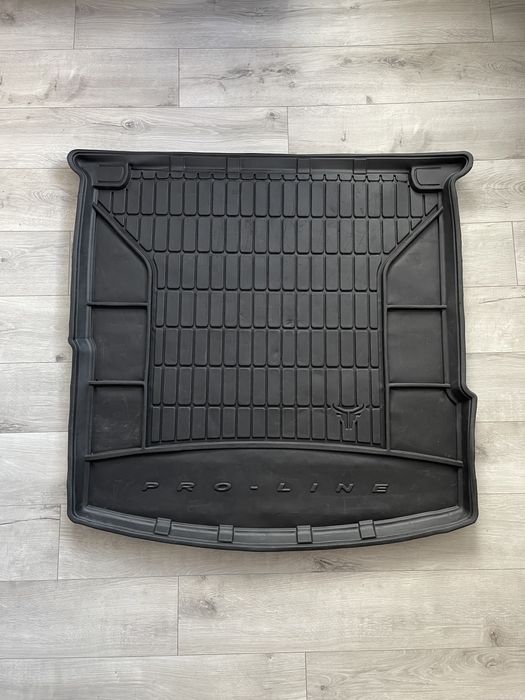 Постелки за багажник за Mercedes GLE SUV или GLS след 2015