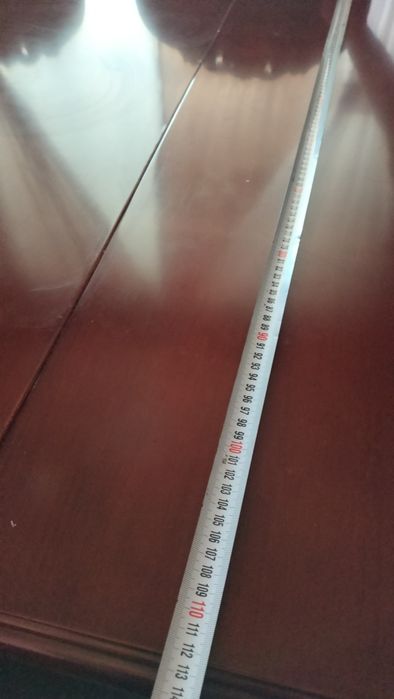 Продам гостиный стол со стульями