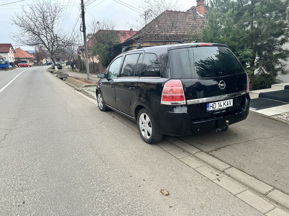 Opel zafira 2005