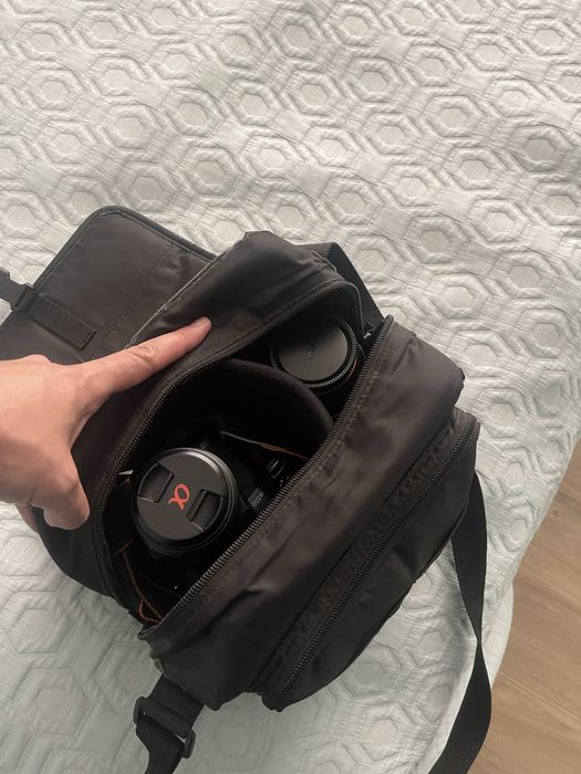 Sony alpha550, с двуми линзами и сумка