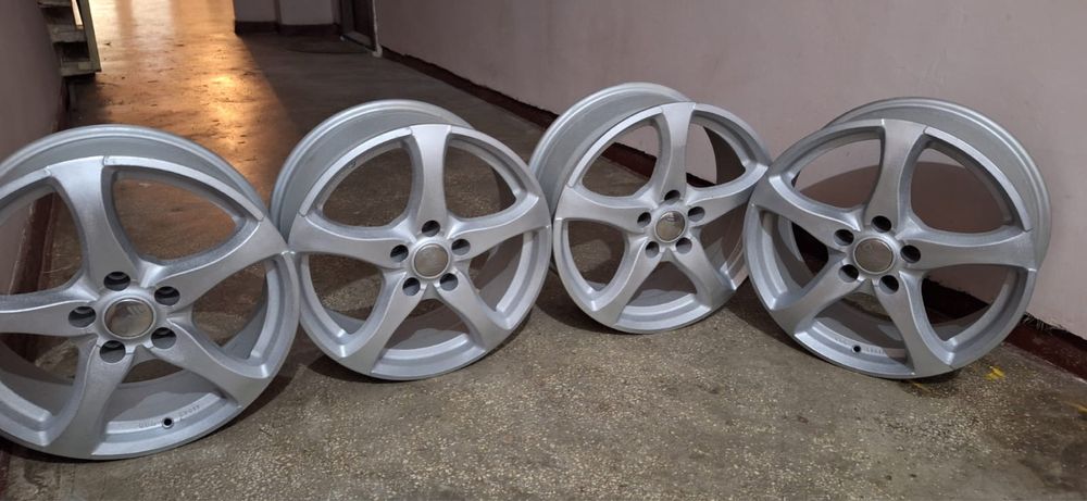 Vand set 4 jante R17