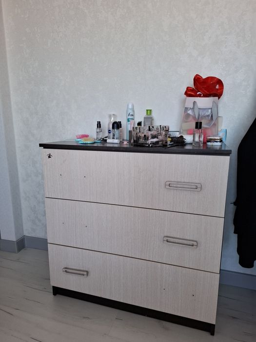 Продам комод в хорошем состоянии.