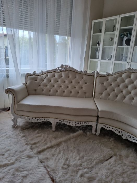 Vând canapea alba tip colțar