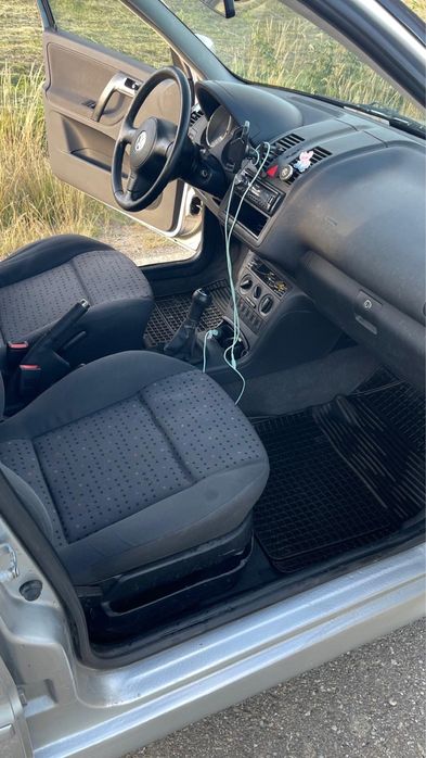 Vand VW POLO 1,4 benzina
