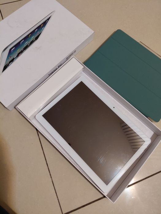 Tablete pc noi la cutie