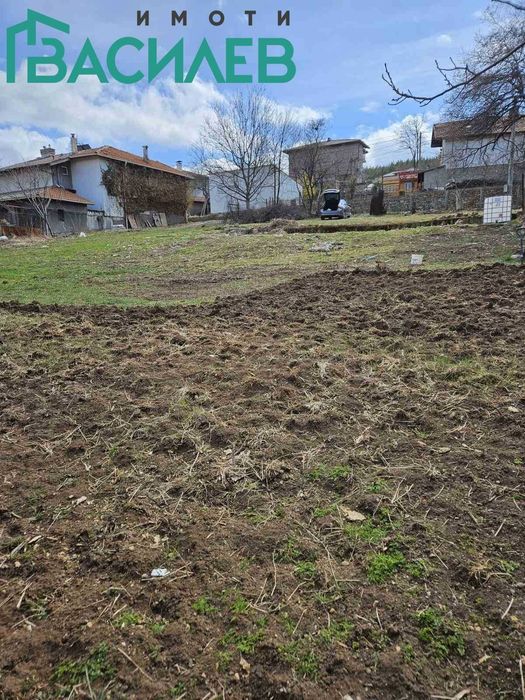 Продава ПАРЦЕЛ област Перник, с. Кралев дол