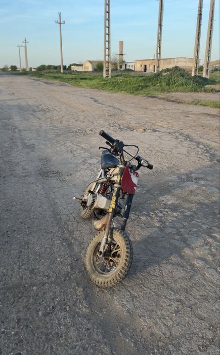 Vând mini cross 49cc citiți descrierea!