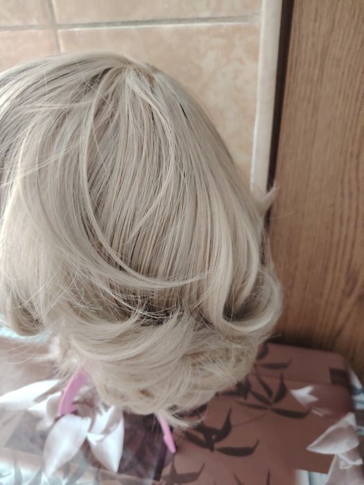 Vând perucă par natural