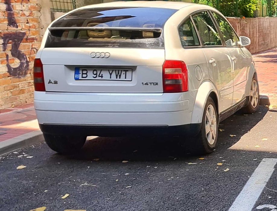 AUDI A2