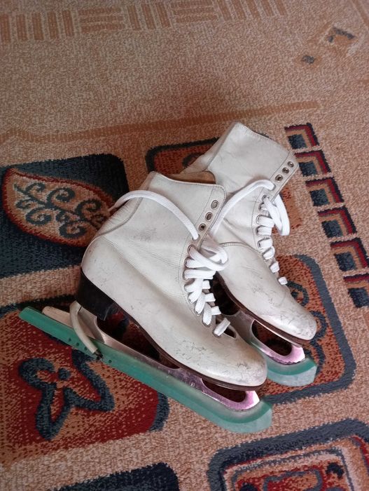 Продам коньки, СССР, 38 размер