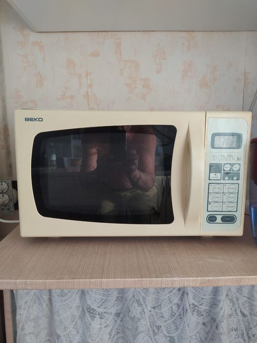Микроволновка продам