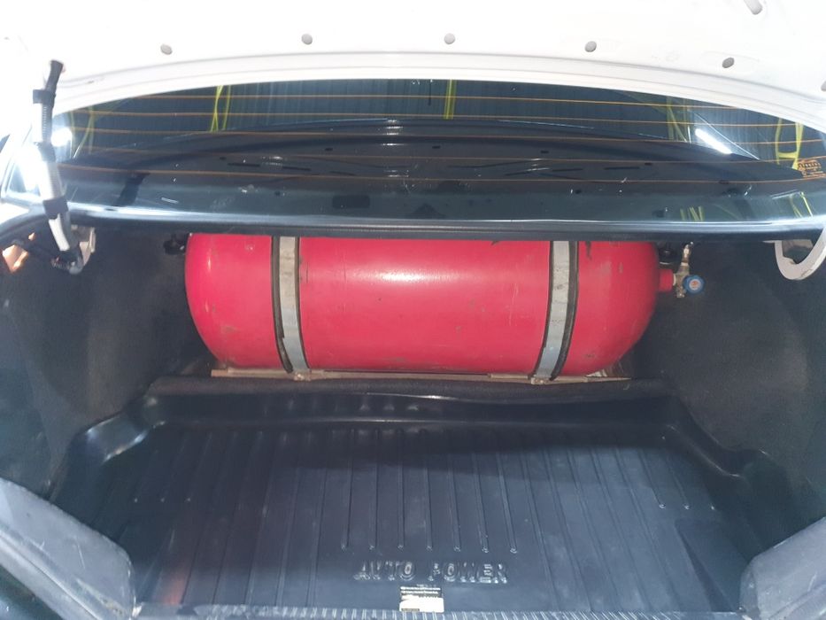 Nexia 2 srochni sotiladi 2015 yil.  lyuks, dons 1.6 kondior,