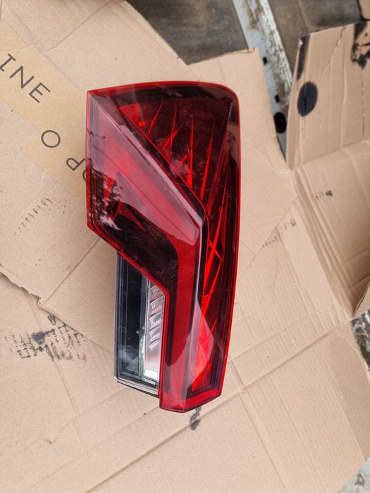 tripla stop led stanga skoda octavia 4 cod 5E3945207