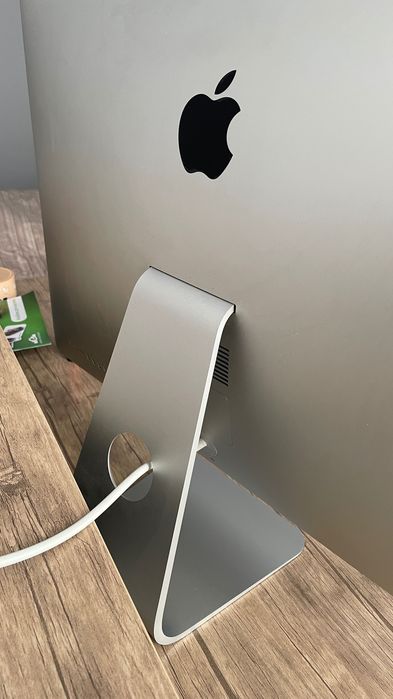 Продаётся iMac (Retina 5K, 27-inch, Late 2015)