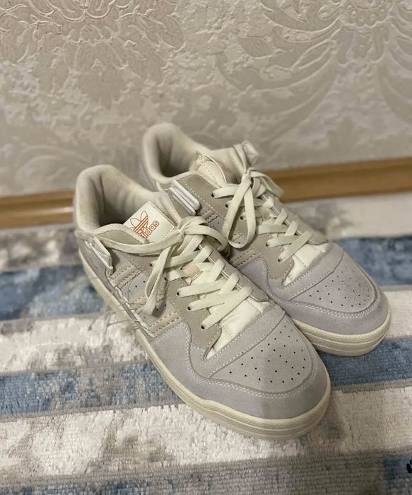 adidas forum 84 кроссовки