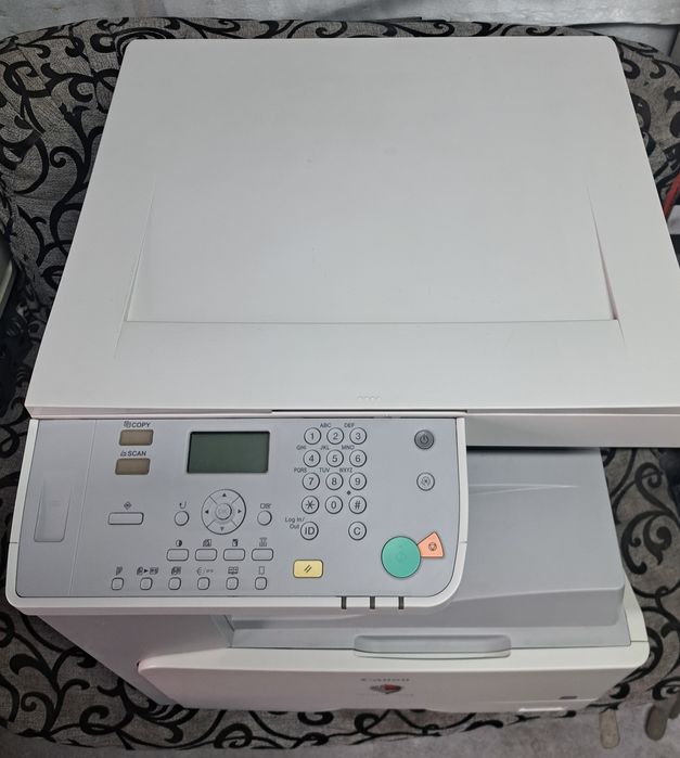 Canon 2318 А3 А4в идеальном состоянии