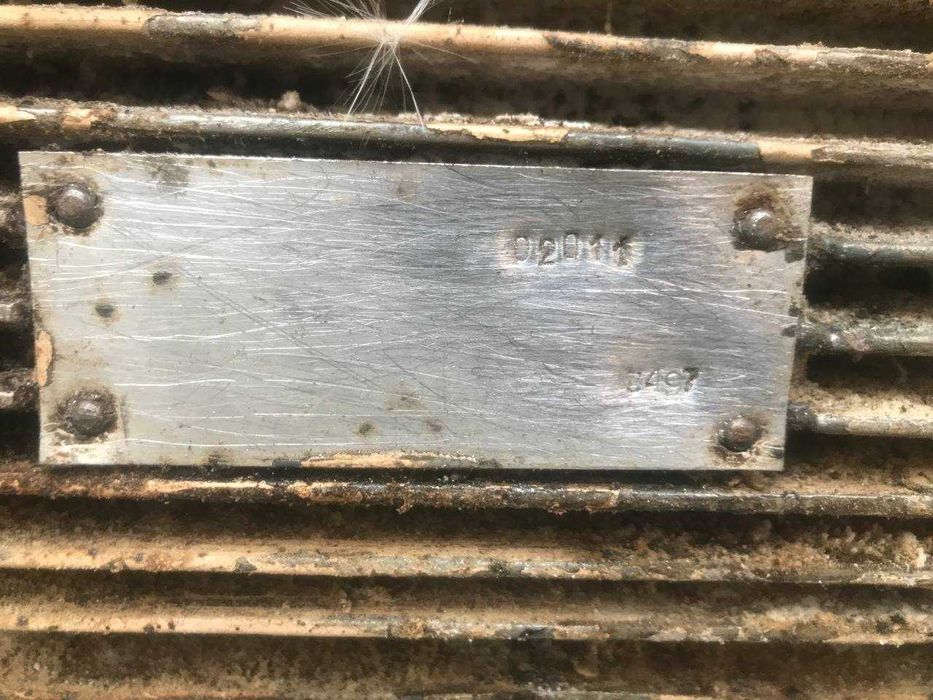 Продаётся Электродвигатель от советской тестомешалки, 3 кВт. Вал 24мм.