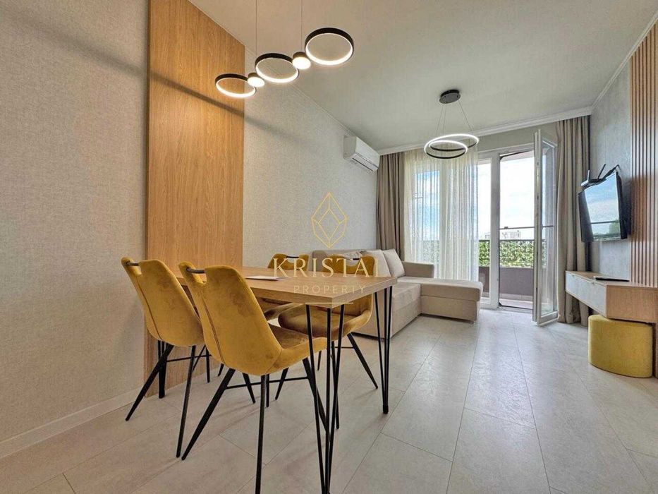 Продава се Двустаен апартамент в к.к. Слънчев бряг - 52 кв.м за 1991 €/кв.м - Снимка #1